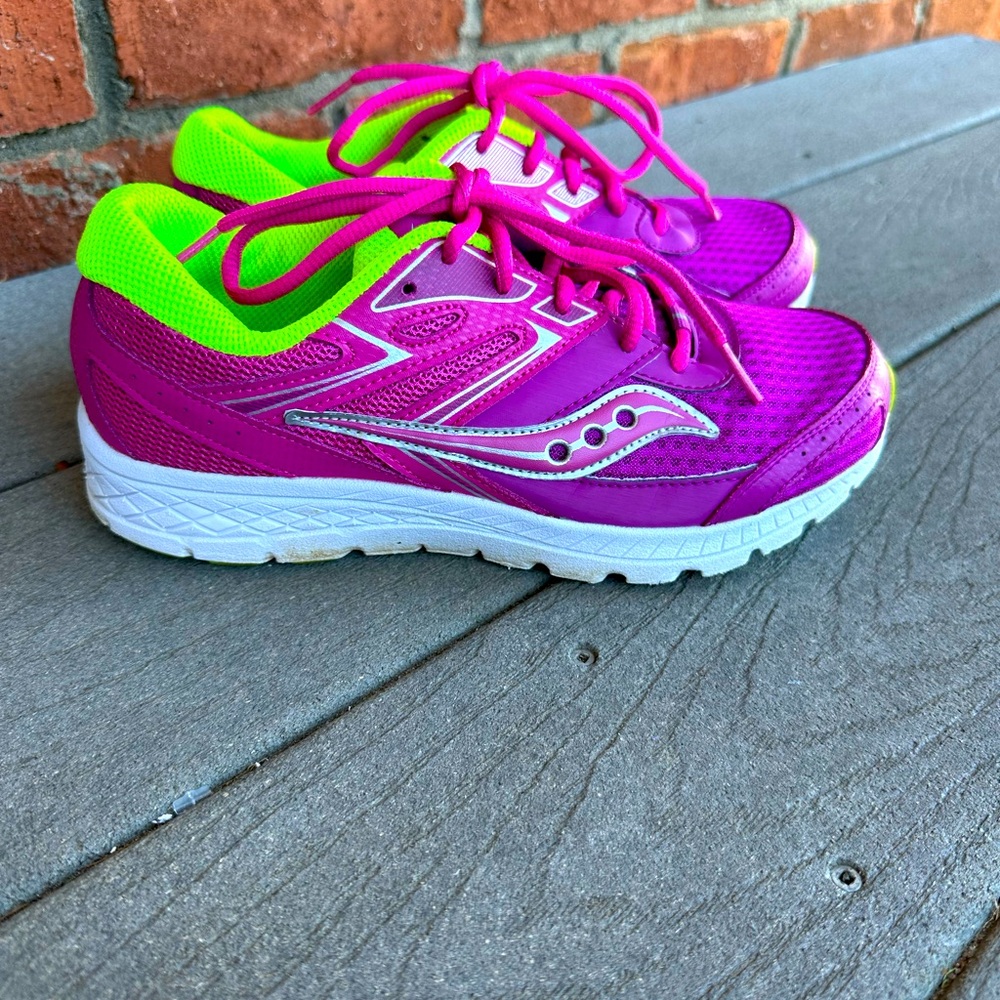 EUC Saucony running shoes 🏃‍♂️